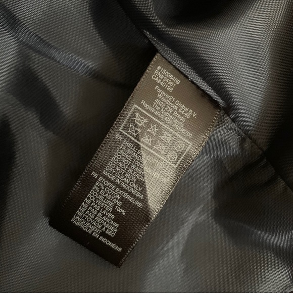 Forever 21 Navy Blazer - Picture 6 of 6